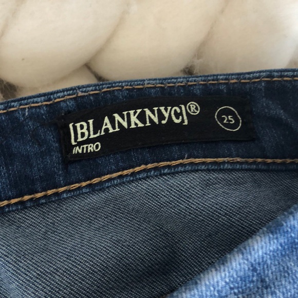 Blank NYC Raw Hem Intro Skinny Jeans - Picture 6 of 8